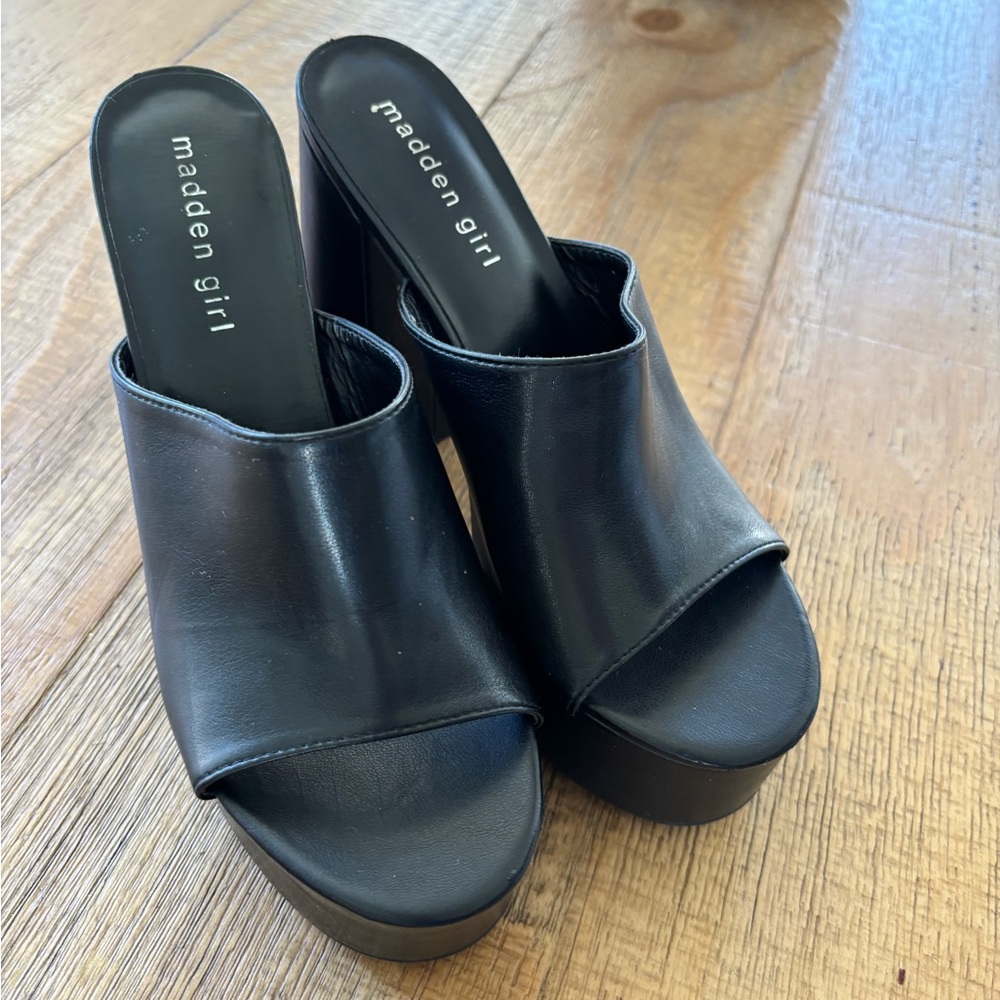 Madden Girl Black Chunky Heel Mules